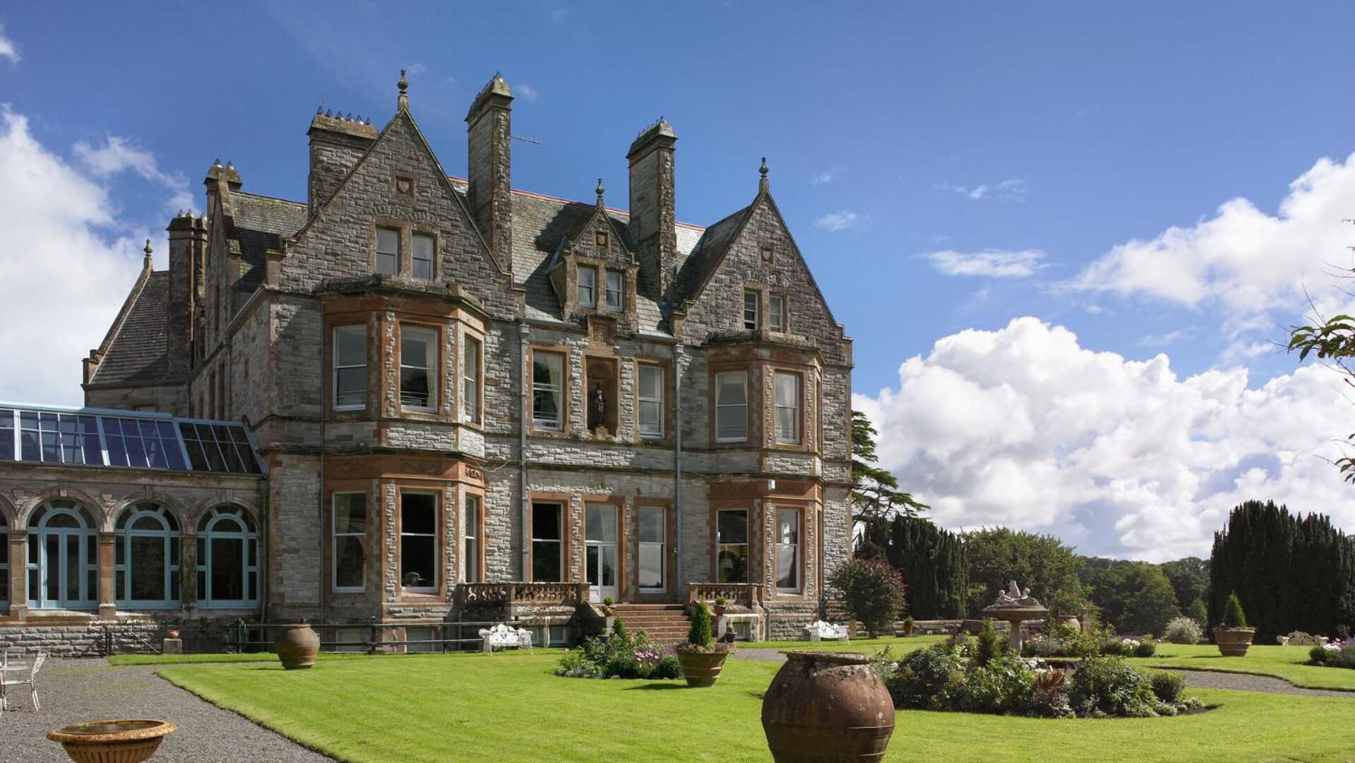 Old Stable Mews Castle Leslie Villa Глазгоу Екстериор снимка